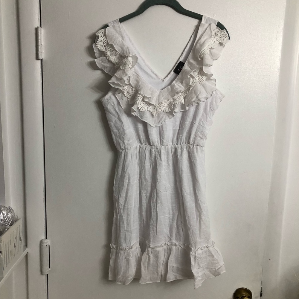 Dots | White Ruffle Crochet Tank | M